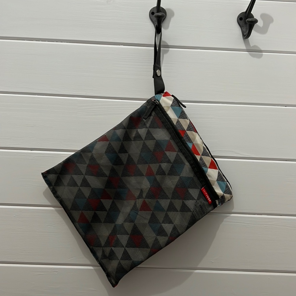 Skip Hop quick diaper tote